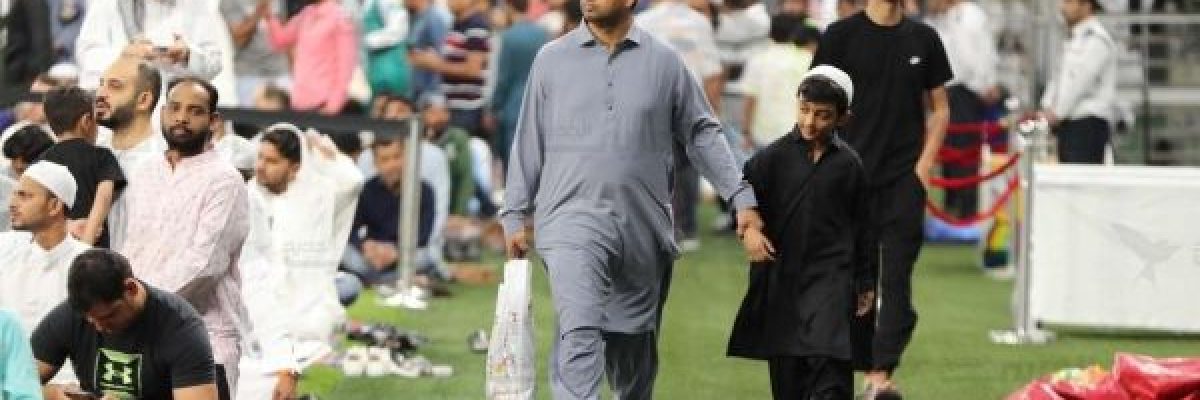 ارث-مونديال-قطر.-صلاة-عيد-الاضحى-في-استاد-المدينة-التعليمية