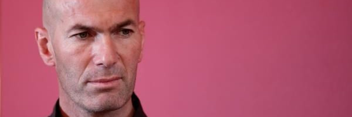 اسم-زيدان-على-طاولة-سان-جيرمان-الفرنسي