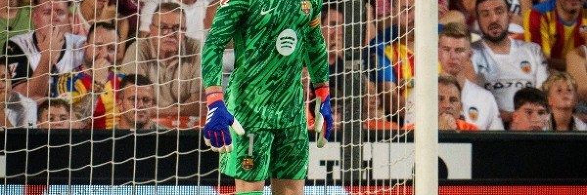 اصابة-حارس-برشلونة-تير-شتيغن-قد-تبعده-عن-الملاعب-لنهاية-الموسم