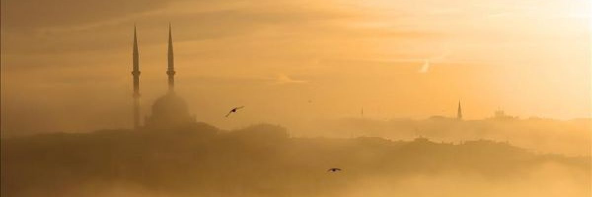 الجزائر-تضع-ضوابط-للاذان-لاول-مرة