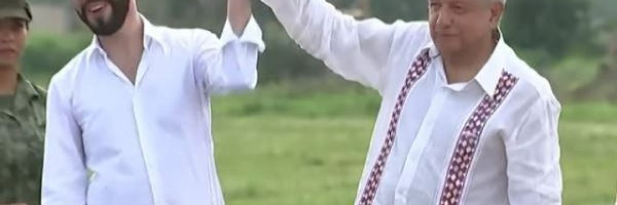 الرئيس-المكسيكي-يفاجئ-رئيس-السلفادور-فلسطيني-الاصل-بضربة-على-وجهه-فيديو