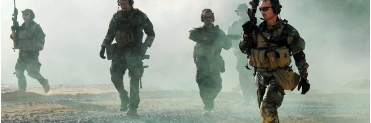 العسكريون-يقرؤون-نفس-الكتاب.-4-تجارب-للجيوش-مع-الثورة-والسلطة