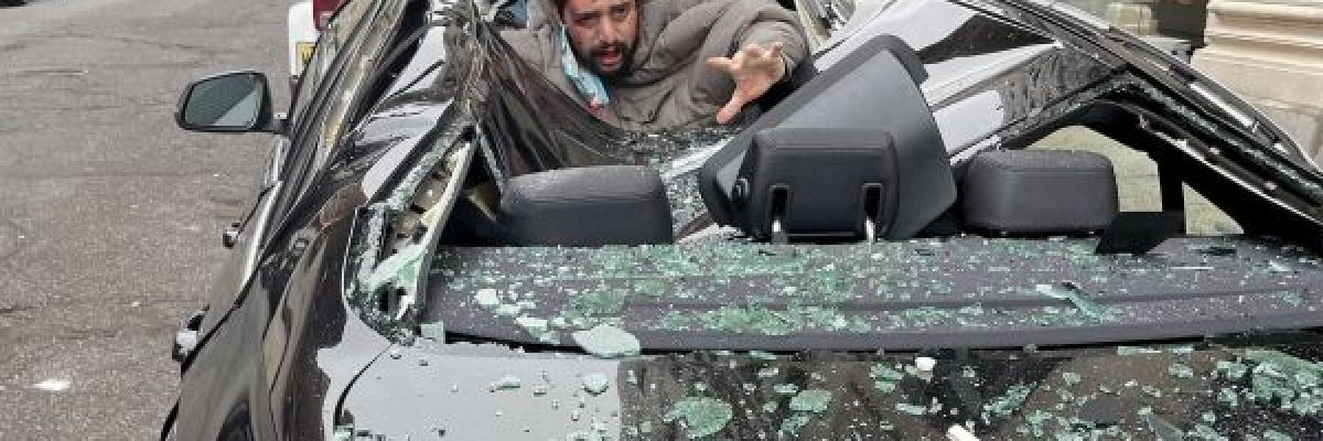 اميركي-حاول-الانتحار-من-الطابق-التاسع-وانقذته-سيارة-فاخرة