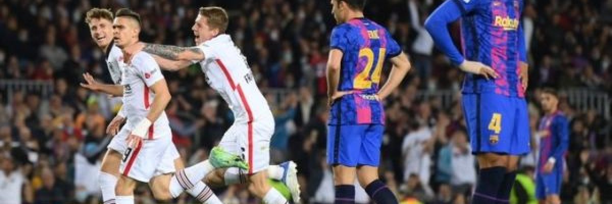 اينتراخت-يطيح-ببرشلونة-من-الدوري-الاوروبي-وويستهام-يتاهل-لنصف-النهائي