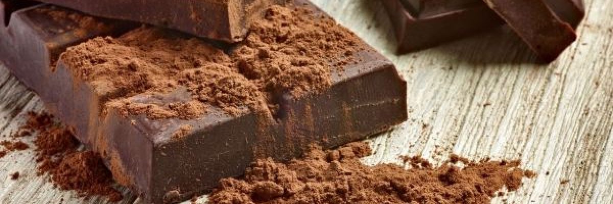 باحثون_-الافراط-في-تناول-الشيكولاتة-الداكنة-ينطوي-على-مخاطر-صحية