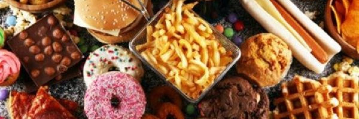 باحثون_-تناول-الاطعمة-_فائقة-المعالجة_-قد-تؤدي-الى-سرطان-القولون