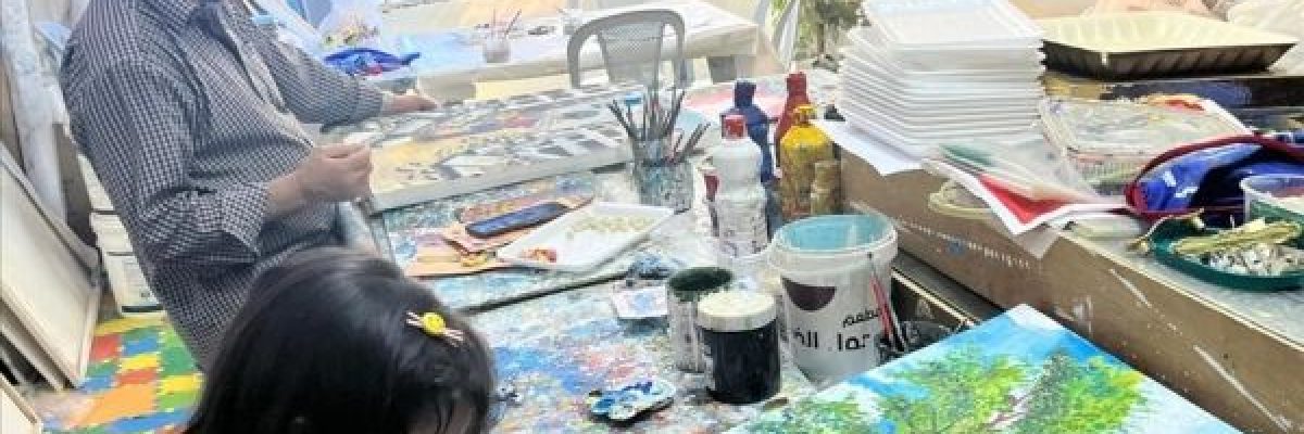 بالرسم.-الاردني-ماهر-الشعيبي-ينشّئ-الاطفال-على-حب-فلسطين