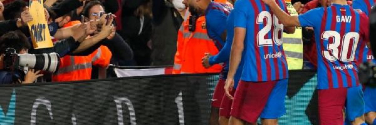 برشلونة-تشافي-يجتاز-اختباره-الاول-واتلتيكو-مدريد-ينتزع-فوزاً-بشق-الانفس