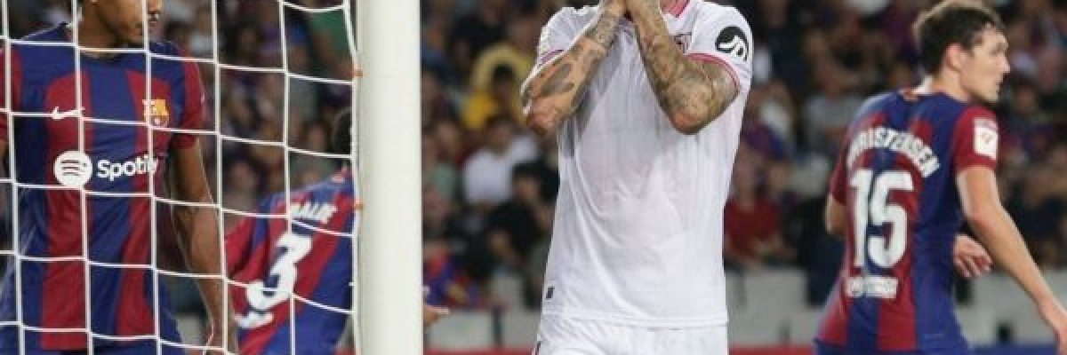 برشلونة-يفوز-على-اشبيلية-بالنيران-الصديقة-في-الدوري-الاسباني