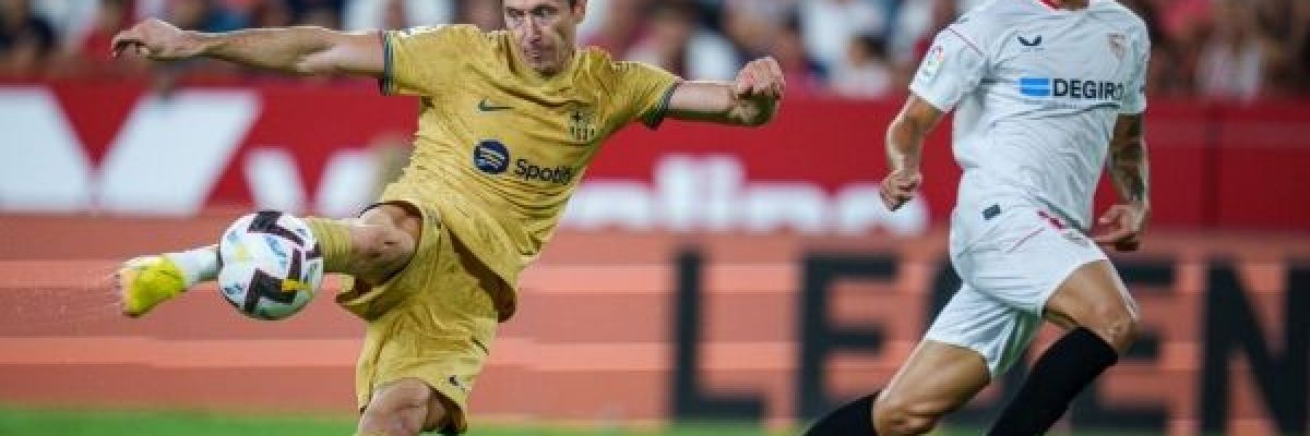 برشلونة-يهزم-اشبيلية-يواصل-مطاردة-ريال-مدريد-بفوز-ثالث-تواليا-