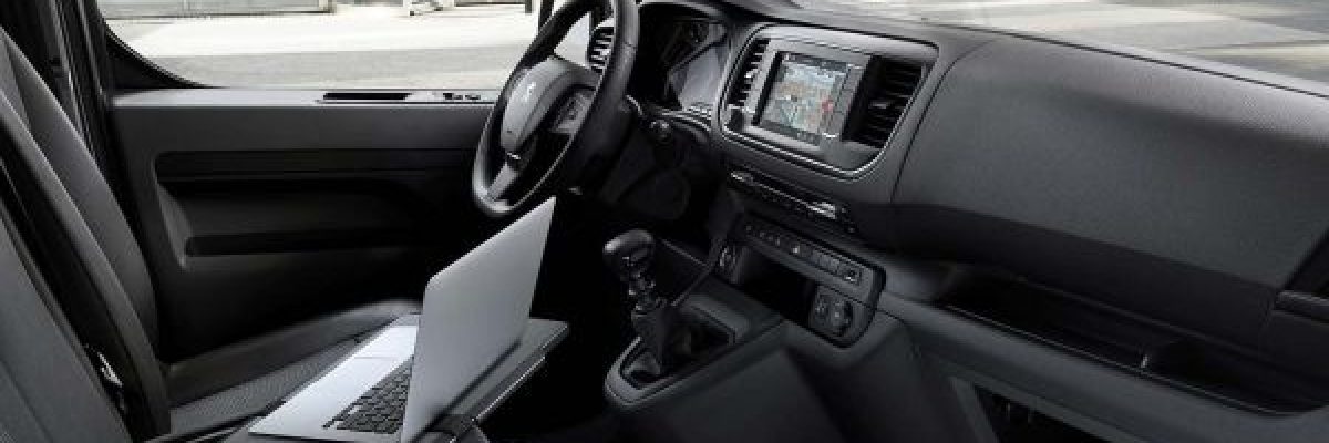 بيجو-تطلق-نسخا-جديدة-من-اشهر-سياراتها-العائلية