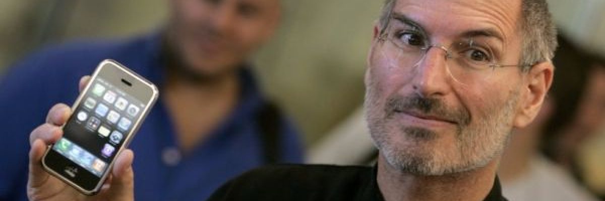 بيع-ايفون-من-الجيل-الاول-بـ-190-الف-دولار