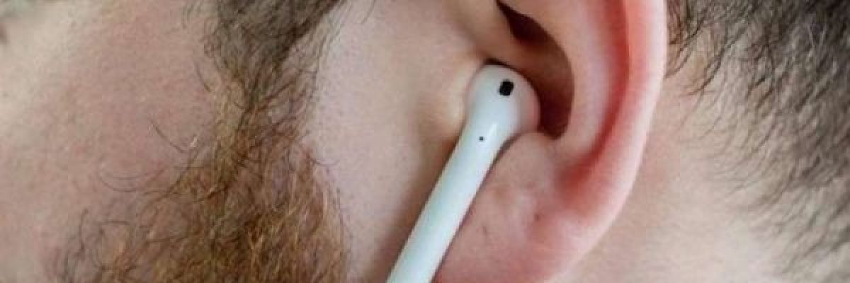 تحذيرات-من-استخدام-سماعات-الاذن-بسبب-خطر-الفطريات