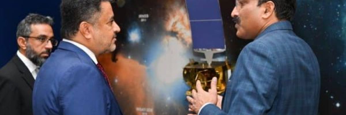 تدشين-منصة-عُمانية-هندية-لمراقبة-الارض