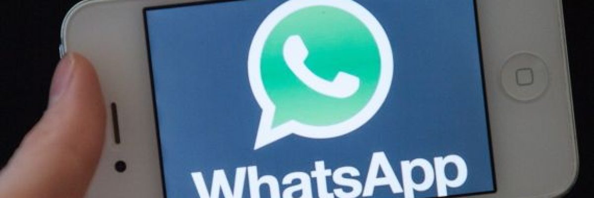 تريد-تشغيلها-في-مكان-عام-ولا-تملك-سماعات؟-هكذا-تحوِّلُ-رسائلَ-واتساب-الصوتية-الى-نصٍّ-مكتوب