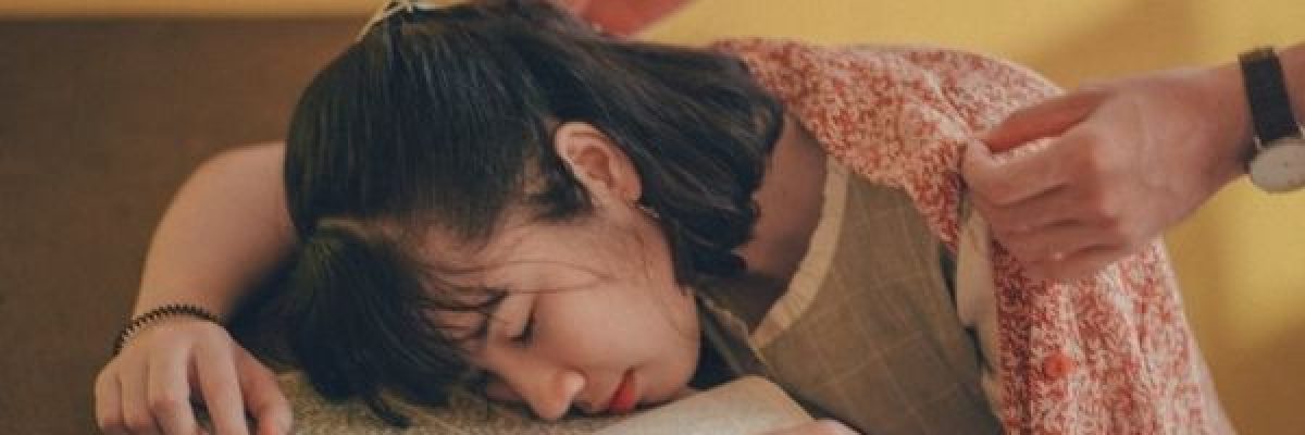 تعرف-على-طرق-تتجنب-بها-الشعور-بالنعاس-بعد-الاكل