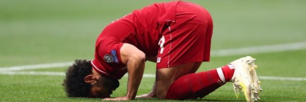 تعرف-على-قصة-شاب-انجليزي-اعتنق-الاسلام-بسبب-محمد-صلاح