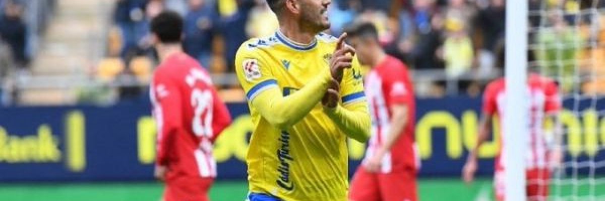 جيرونا-يسترد-وصافة-الدوري-الاسباني-من-برشلونة