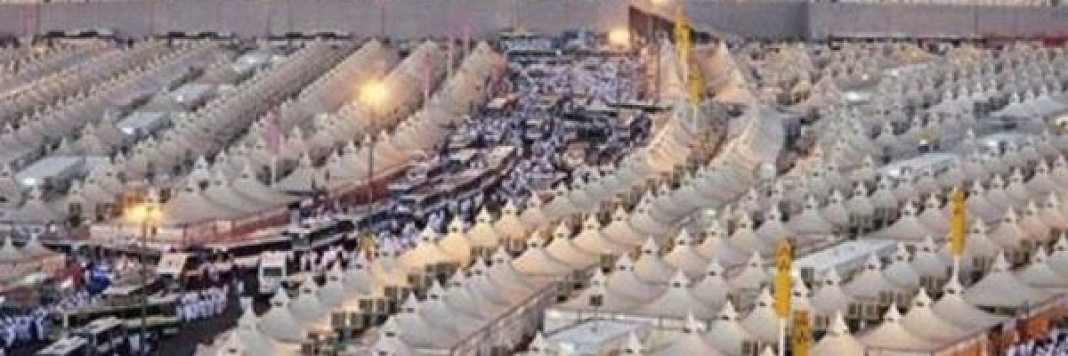 حجاج-بيت-الله-الحرام-يبداون-مناسكهم-بيوم-التروية-في-مشعر-منى