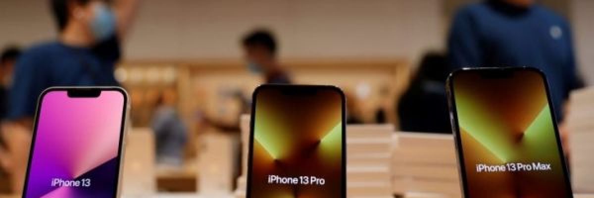 حكم-قضائي-يُلزم-_ابل_-بدفع-20-مليون-دولار-بسبب-بيع-هواتفها-من-دون-شاحن