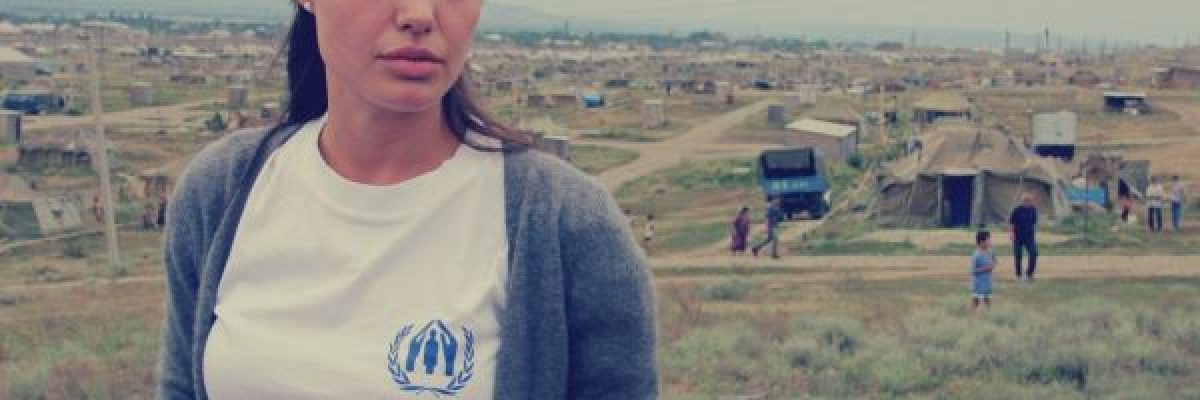 خمسة-مشاهد-من-حياة-نجمة-تنتظر-الموت_-ارسلت-خطاب-وداع-لـبراد-بيت-من-افغانستان