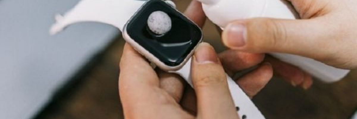 دراسة-تحذر_-_احزمة-الساعات-الذكية_-مليئة-بالبكتيريا-الضارة