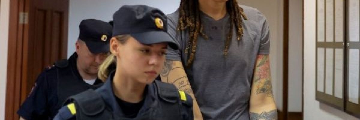 روسيا-تحكم-بالسجن-تسع-سنوات-على-لاعبة-كرة-سلة-امريكية