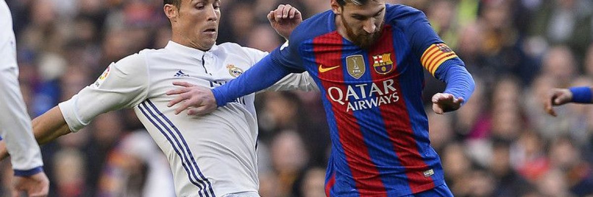 رونالدو-يفوز-بالكرة-الذهبية-ويعادل-رقم-ميسي