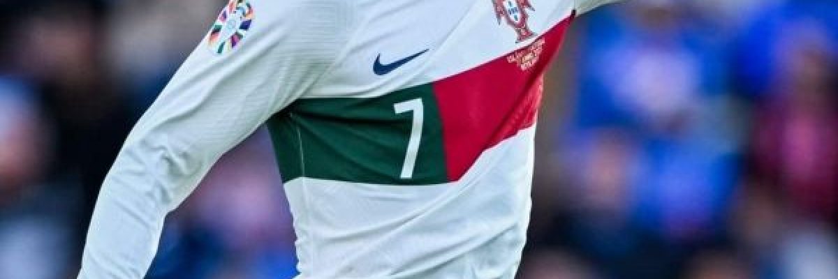 رونالدو-يقود-البرتغال-للفوز-في-تصفيات-يورو-2024