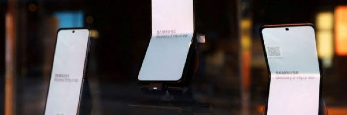 سامسونج-تكشف-النقاب-عن-هواتف-ذكية-جديدة-قابلة-للطي