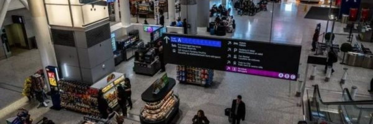 سرقة-شحنة-ذهب-بقيمة-15-مليون-دولار-من-مطار-في-كندا