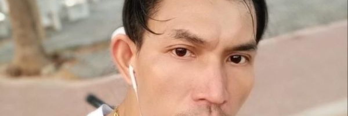 سماعة-اذن-موصولة-بهاتف-تودي-بحياة-شاب-تايلاندي