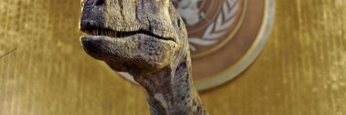 شاهد-_ديناصور_-في-مبنى-الامم-المتحدة
