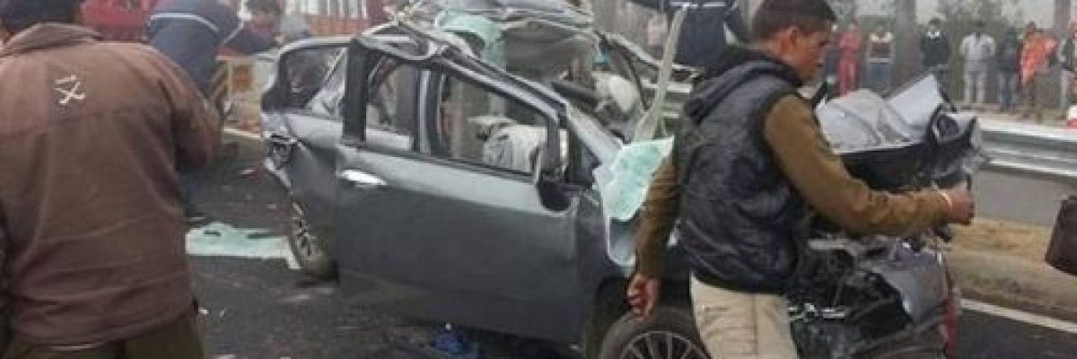 شاهد-بالفيديو-تصادم-50-سيارة-في-خط-سريع-بحادث-مروع