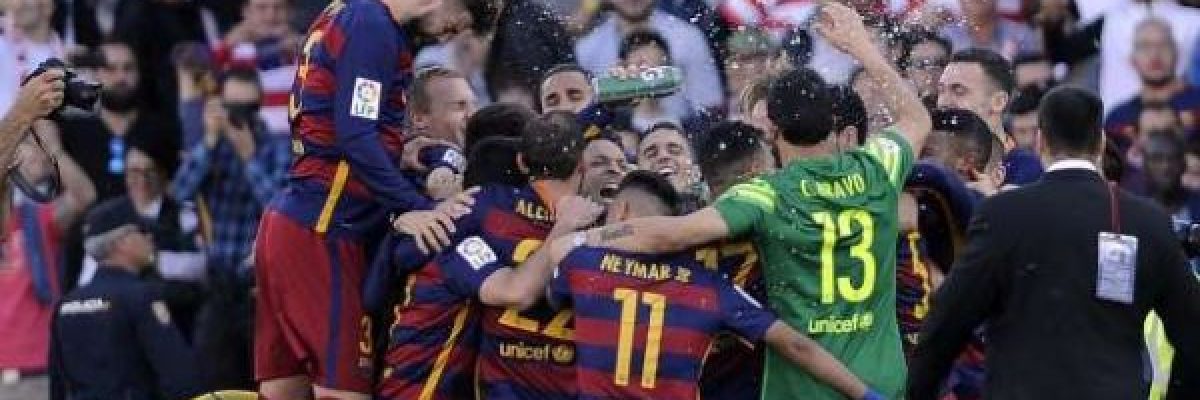 شاهد-صورا-لاحتفال-برشلونة-بفوزه-بالدوري-الاسباني