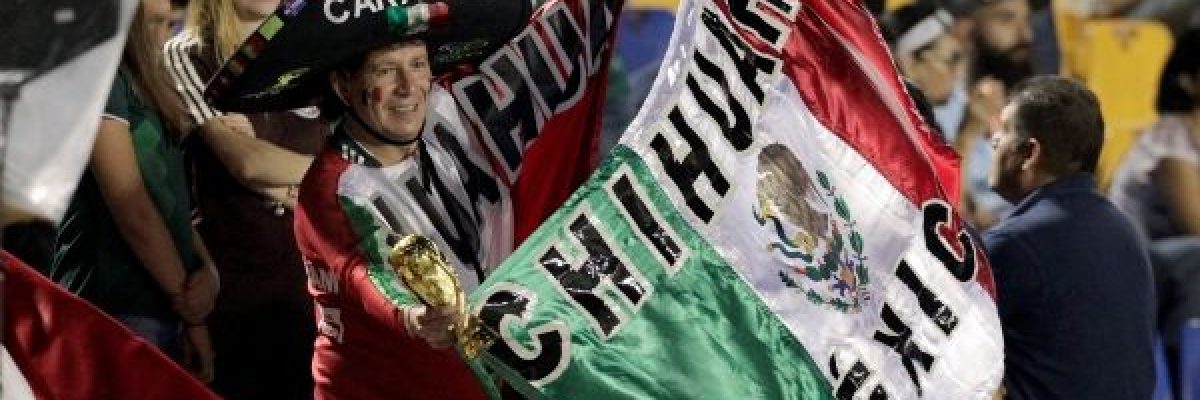 شاهد-عصابة-تقتحم-ملعباً-وتقتل-مدرباً-في-المكسيك