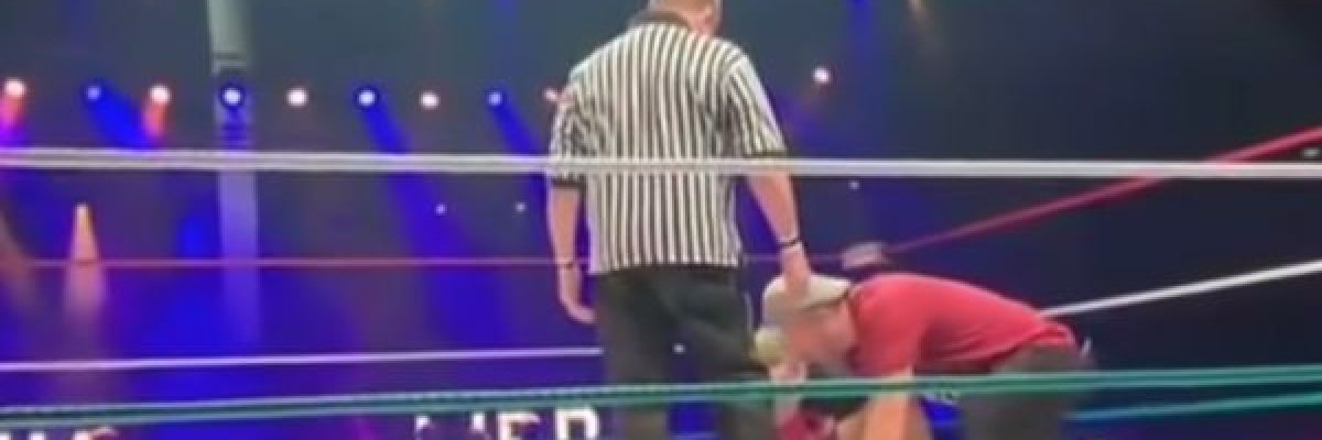 شاهد-وفاة-مُصارع-شهير-في-الحلبة-خلال-النزال