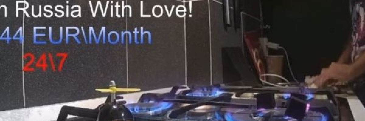 شاهد.-روسي-يستفز-الاوروبيين-بالغاز-بابقائه-مشتعلاً-بمنزلة-على-مدار-الساعة