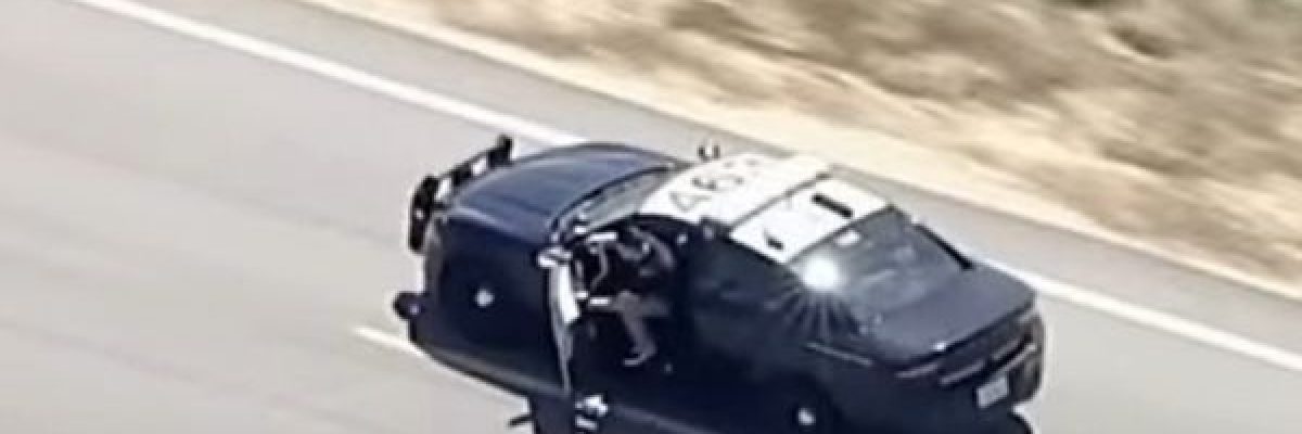 شاهد.-مطاردة-مع-سارق-سيارة-شرطة-في-كاليفورنيا-تنتهي-بماساة