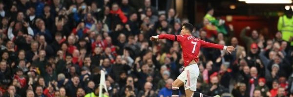 صلاح-يواصل-سطوعه-بهدف-تاريخي-ورونالدو-يعود-بهاتريك-في-الدوري-الانجليزي