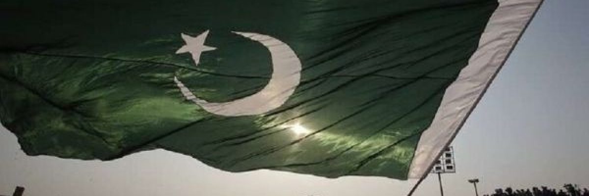 ضربوها-وجردوها-من-ملابسها.-مئات-الرجال-يعتدون-بوحشية-على-فتاة-باكستانية