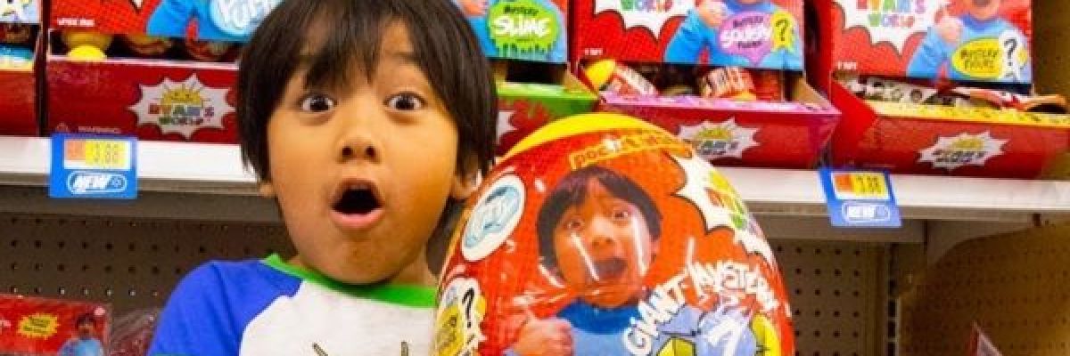 طفل-عمره-7-سنوات-يربح-22-مليون-دولار-سنوياً-لـاستعراض-العابه-في-يوتيوب-فيديو