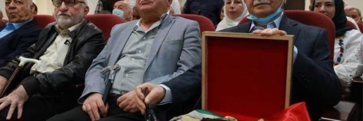 عائلة-فلسطينية-تُسلّم-تركيا-_امانة_-تركها-ضابط-عثماني-قبل-_قرن_