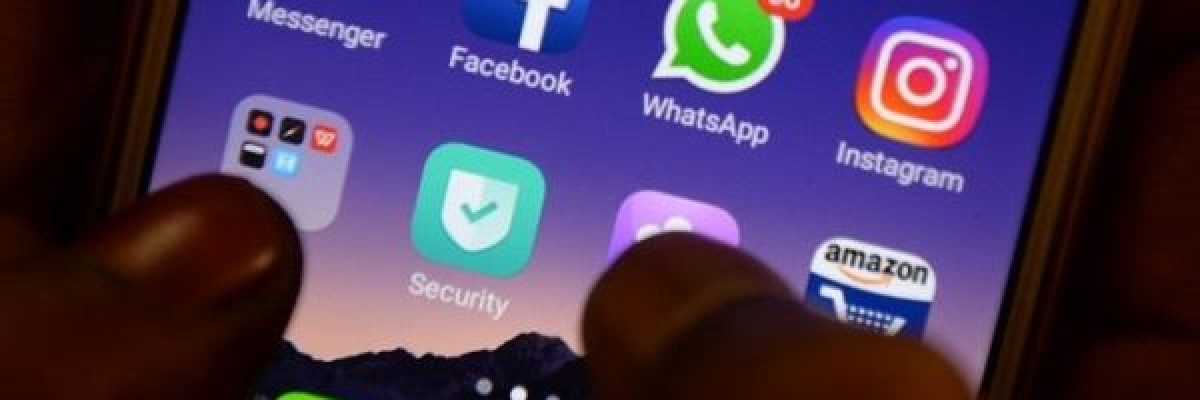 عطل-مفاجئ-يضرب-فيسبوك-وانستغرام-وواتساب