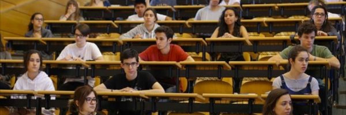 فرنسي-بعُمر-77-عاما-يتقدم-لدارسة-الثانوية-العامة