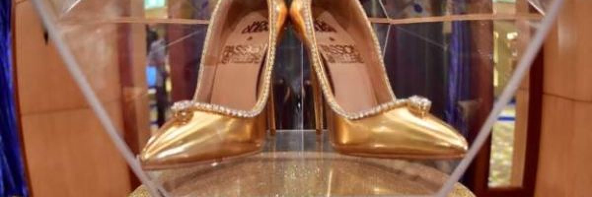 في-دبي.-اغلى-حذاء-في-العالم-سعره-17-مليون-دولار