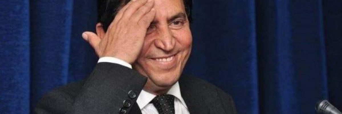 كان-ينبض-شعرا_.-لمحات-من-حياة-الشاعر-الكبير-كريم-العراقي