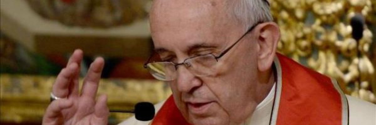 كهنة-كاثوليك-يتهمون-البابا-بنشر-_بدع_-حول-الزواج-والحياة-الاخلاقية