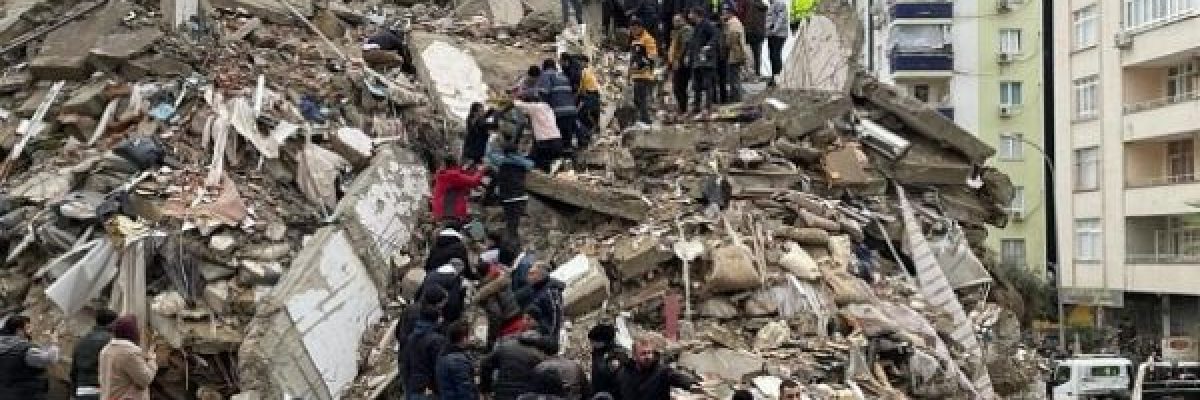 كيف-تتصرف-اذا-حدث-زلزال-في-منطقتك؟-اليك-ارشادات-واحتياطات-اساسية