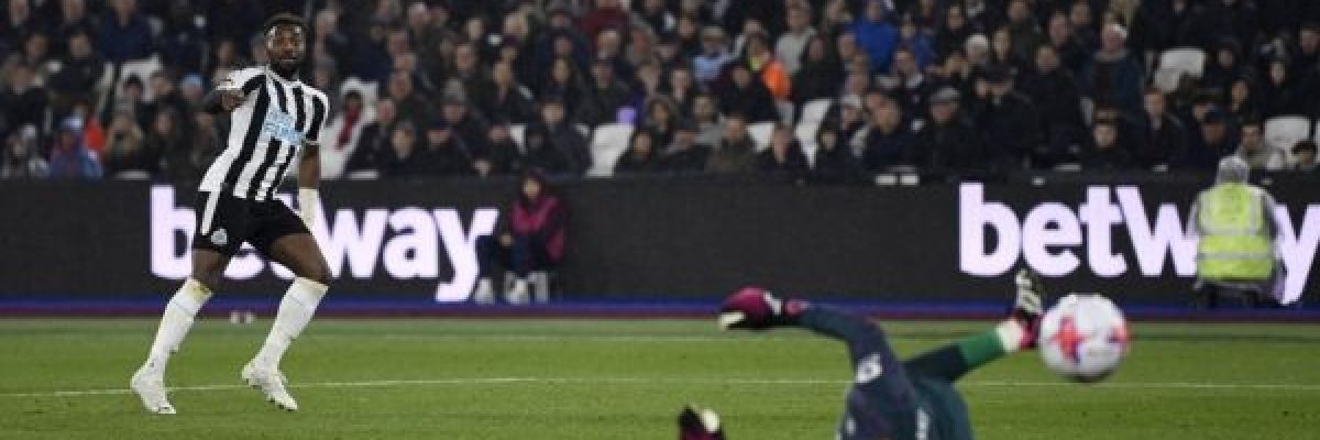 لا-يقبل-الا-بالافضل_.-الاهلي-السعودي-يكمل-مثلثه-الهجومي-الضارب